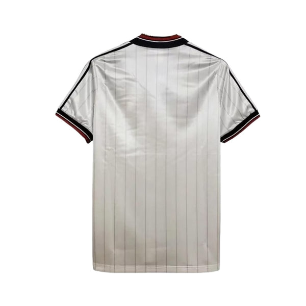 Manchester United Alternative 83/84